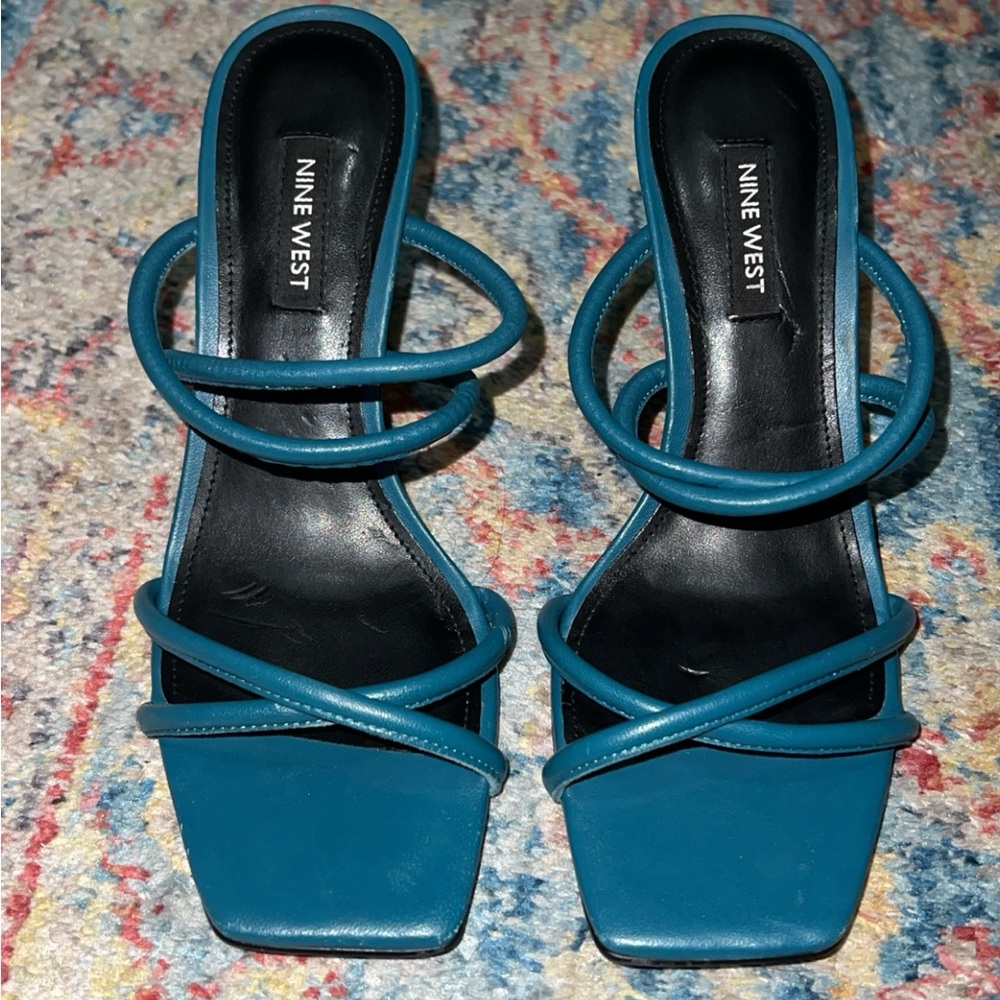 Nine West teal heels